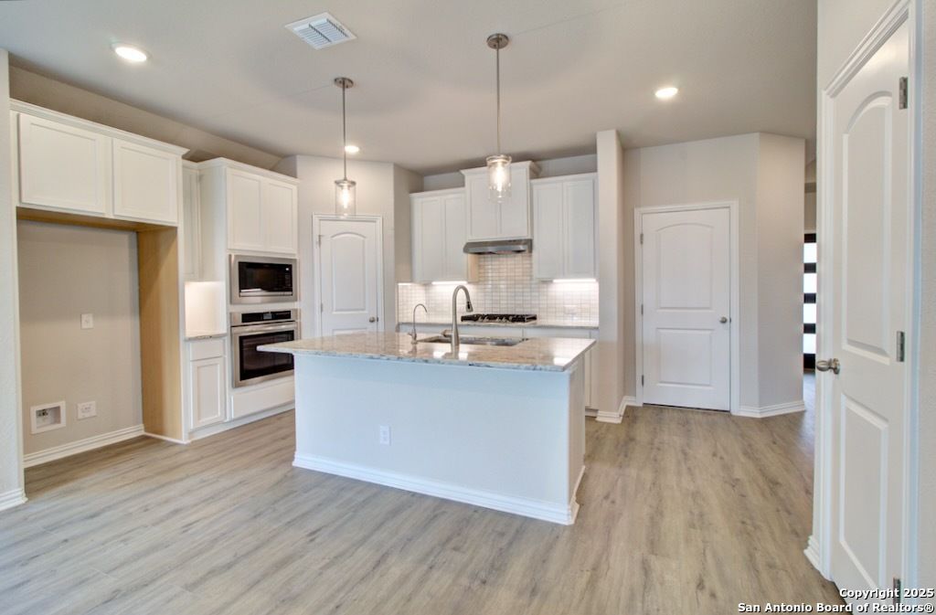 Photo of 1824 Heritage Maples, New Braunfels, TX 78132 (MLS # 1927083)