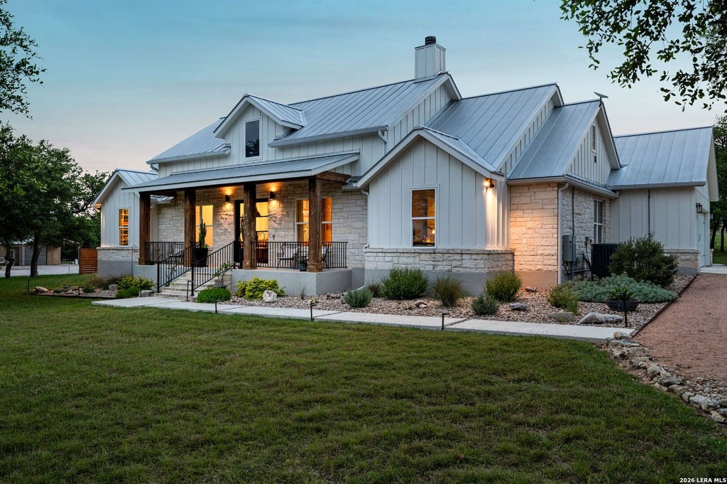 Photo of 2009 Axis Circle, Fredericksburg, TX 78624 (MLS # 1973351)