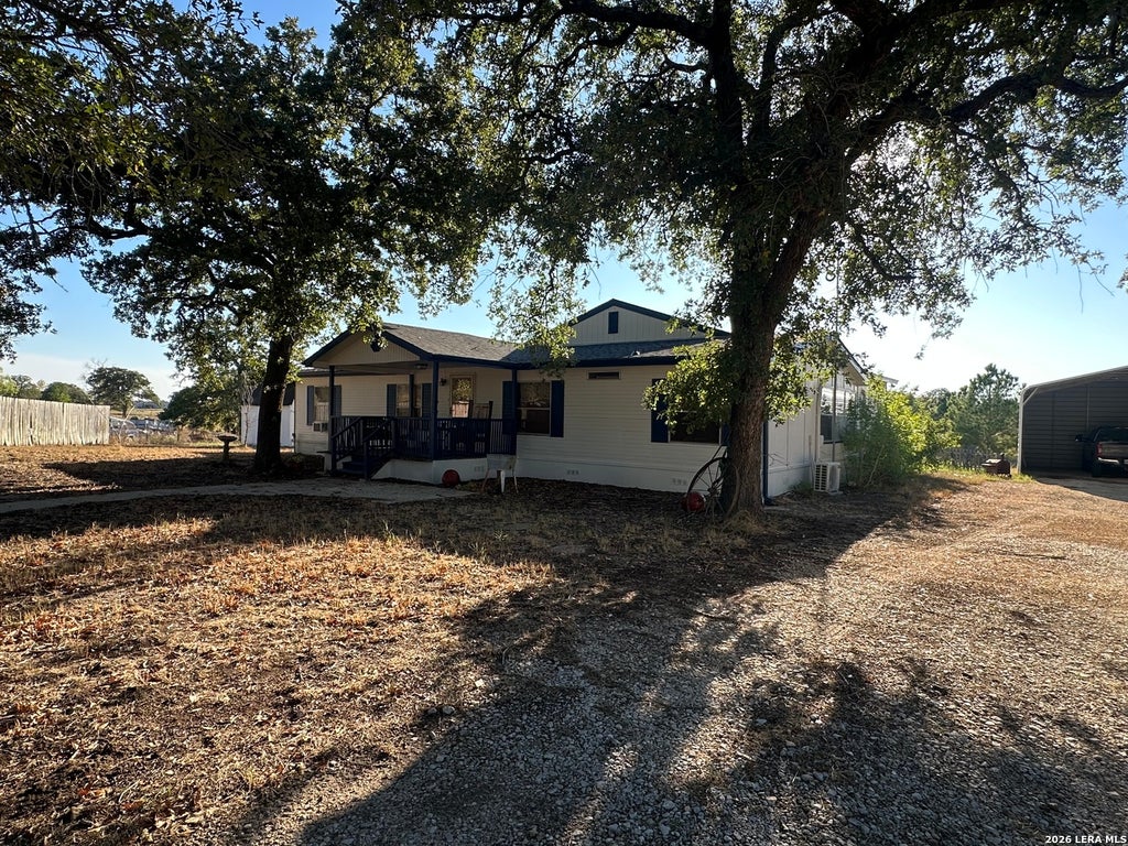 Photo of 412 LAKE DR, La Vernia, TX 78121 (MLS # 1961399)