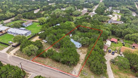 Property photo of 906 Qappuella Dr, Canyon Lake, TX 78133