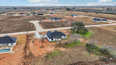 A home in Floresville