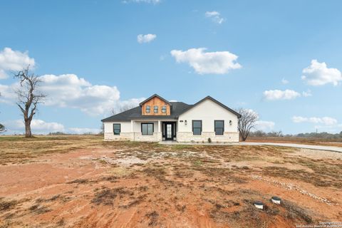 A home in Floresville