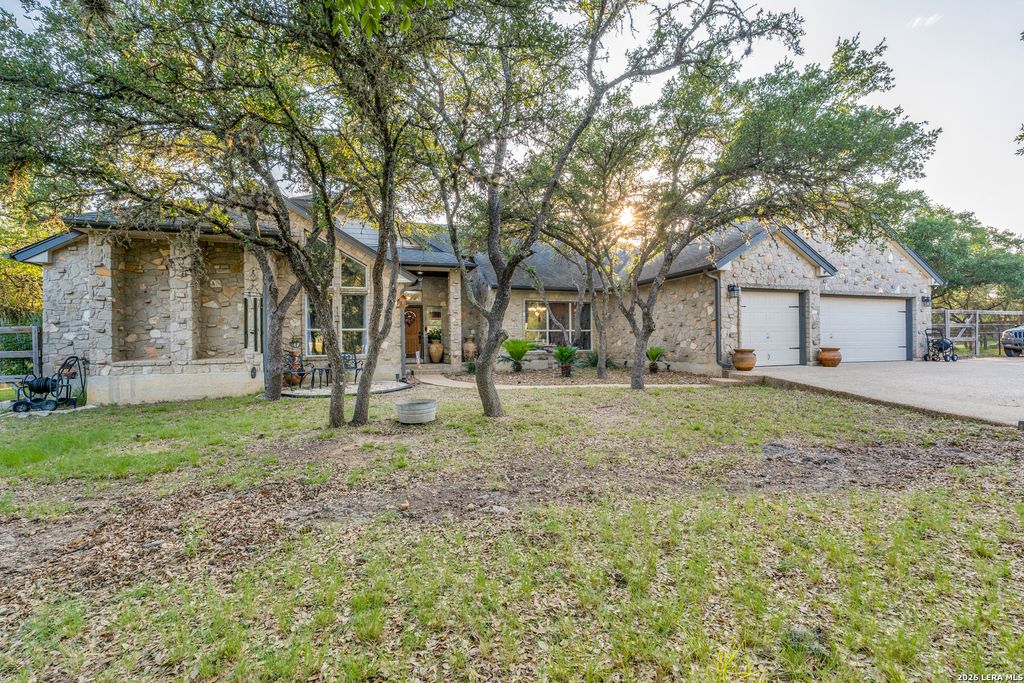 Photo of 31763 Scarteen, Fair Oaks Ranch, TX 78015 (MLS # 1939334)