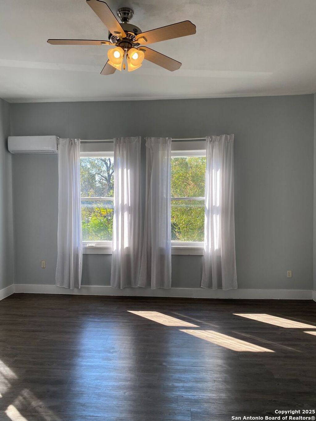 Photo of 1318 Willow 3 #3, San Antonio, TX 78208 (MLS # 1925060)