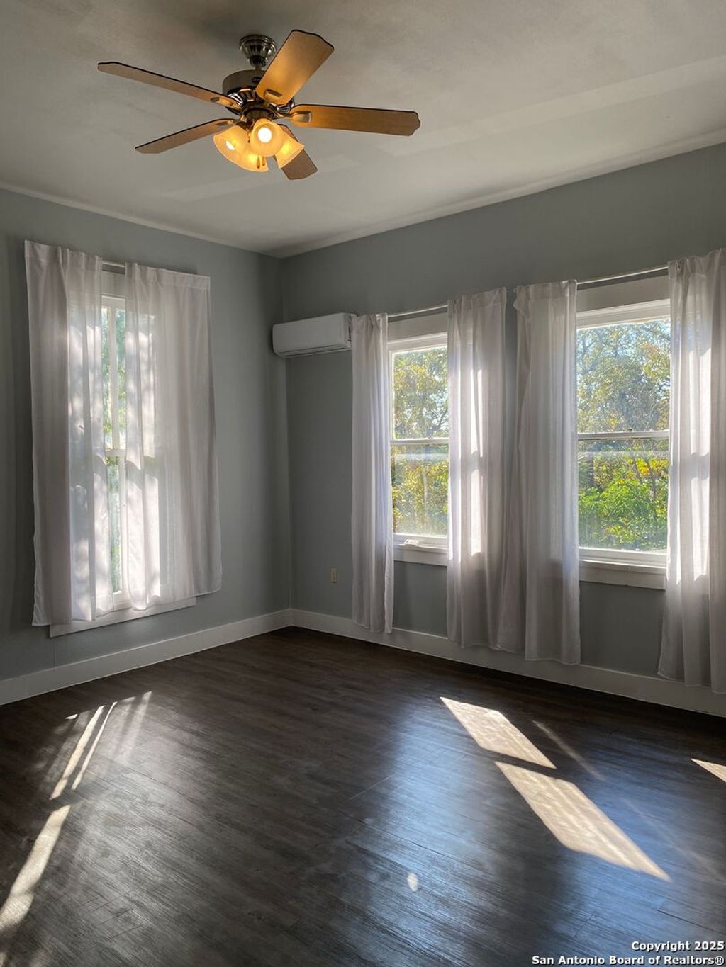 Photo of 1318 Willow 3 #3, San Antonio, TX 78208 (MLS # 1925060)