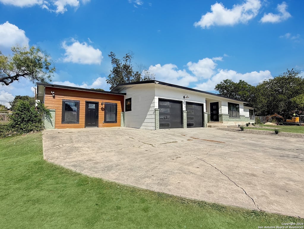 Photo of 519 JACKSON KELLER RD, San Antonio, TX 78216 (MLS # 2008696)
