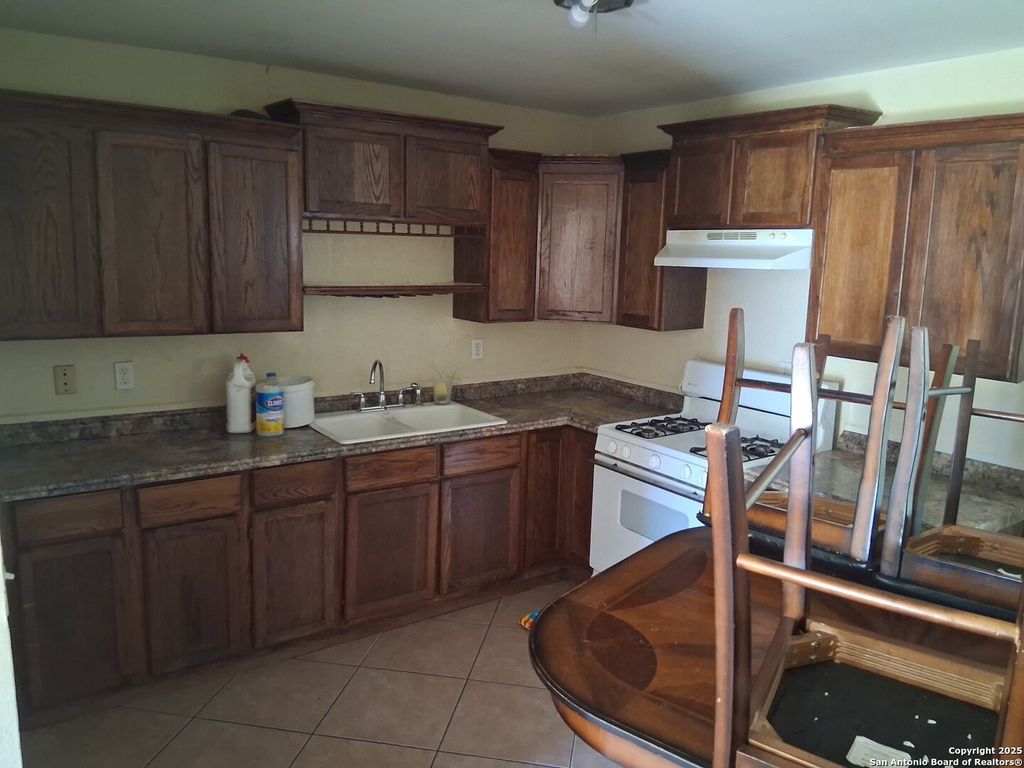 Photo of 7331 Glen MNR, San Antonio, TX 78239 (MLS # 1994205)