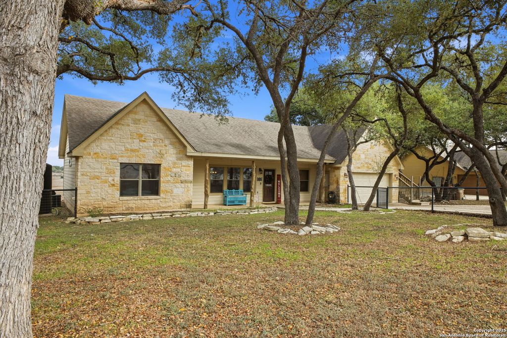 Photo of 875 Cypress Pass Rd, Spring Branch, TX 78070 (MLS # 1930149)