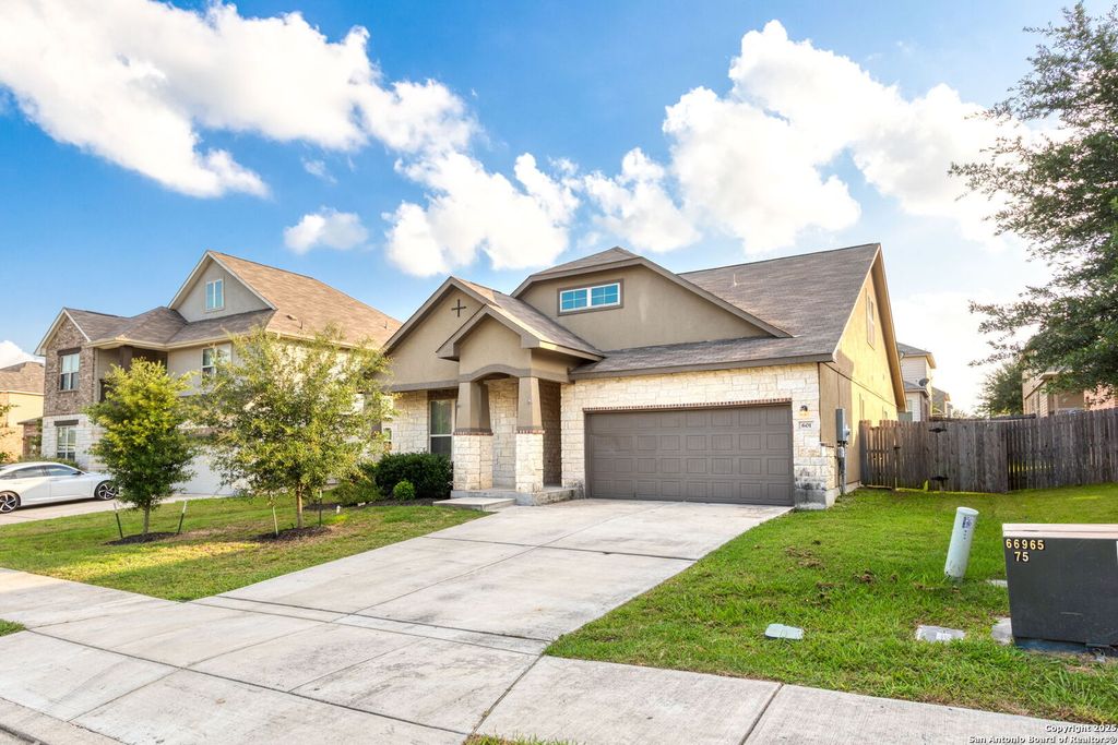 Photo of 601 Saddle Villa, Cibolo, TX 78108 (MLS # 1879045)