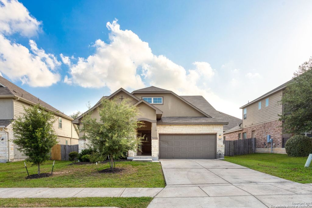 Photo of 601 Saddle Villa, Cibolo, TX 78108 (MLS # 1879045)