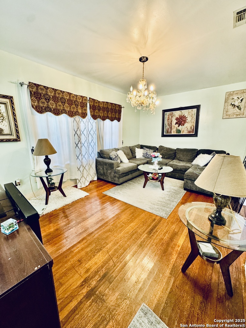 3220 W ASHBY