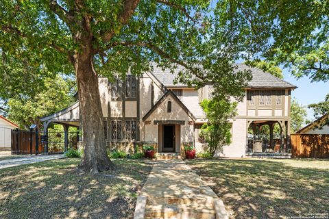 211 Mary Louise San Antonio TX 78201