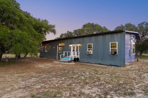 A home in Natalia