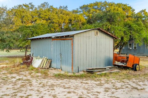 A home in Natalia