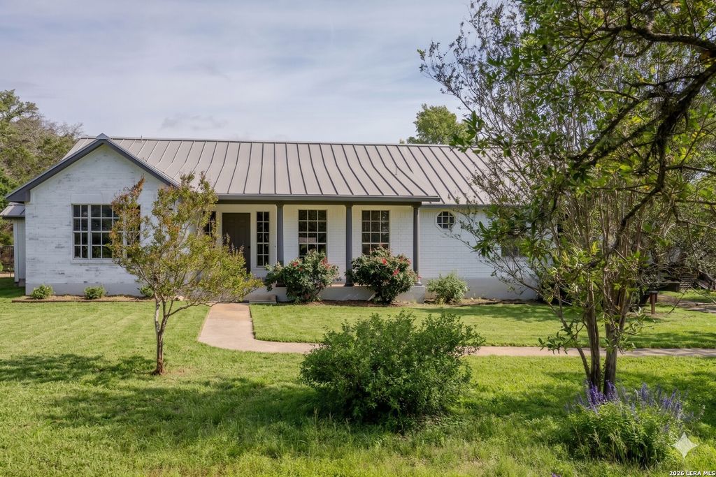 Photo of 576 Aspen, Fischer, TX 78623 (MLS # 1969903)