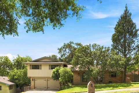 Property photo of 6107 Forest Bnd, San Antonio, TX 78240