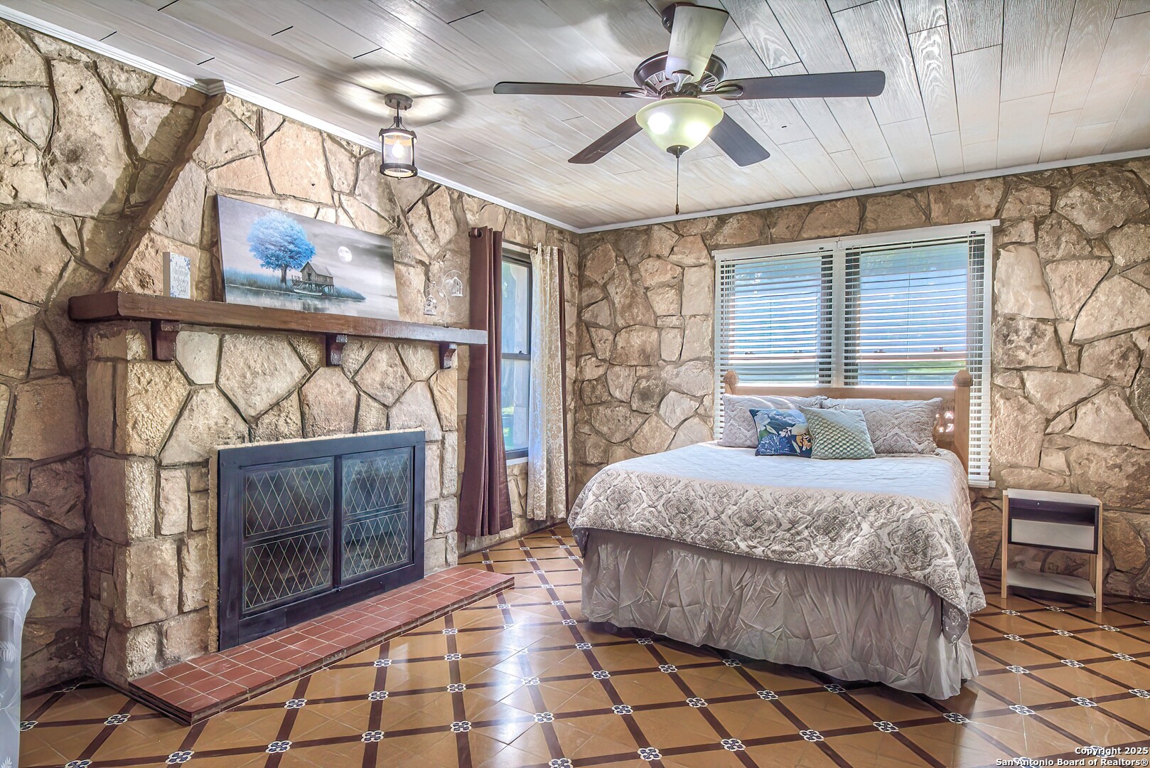 6986 County Road 271