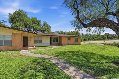 Photo of 803 OBLATE DR, San Antonio, TX 78216 (MLS # 1969459)