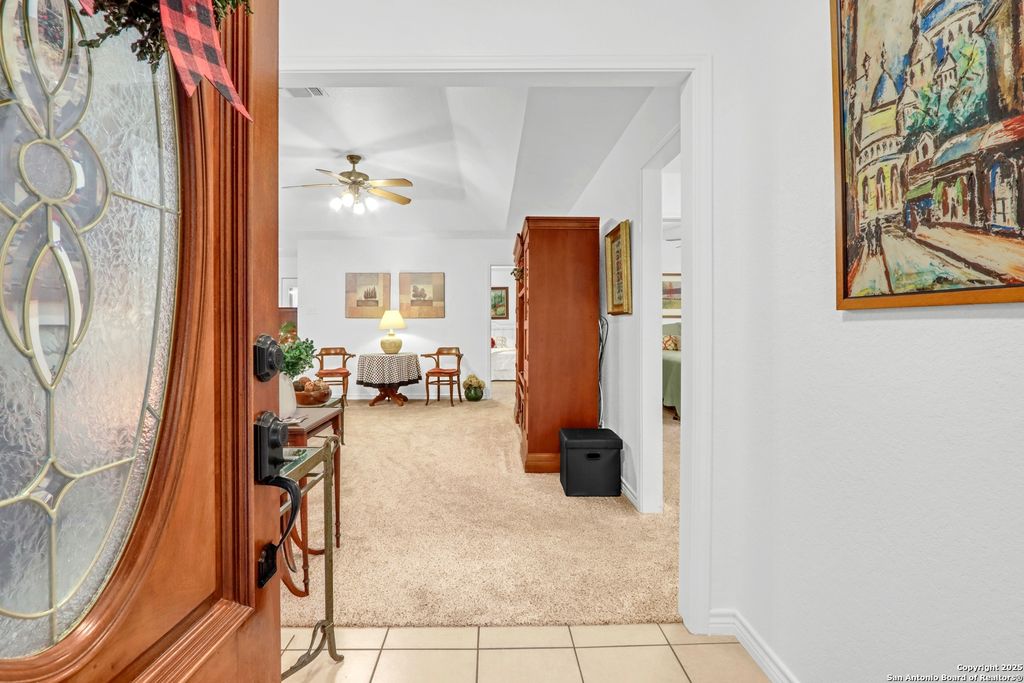 Photo of 124 Gardenridge, Seguin, TX 78155 (MLS # 1926269)