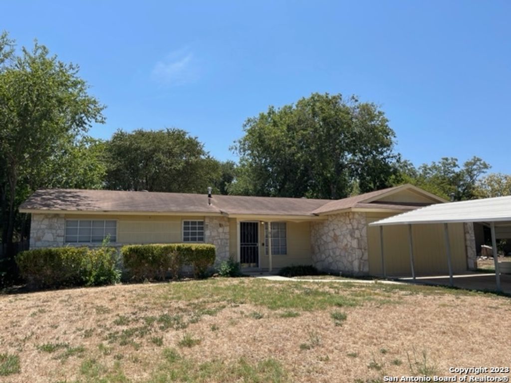 Photo of 7906 REMUDA DR, San Antonio, TX 78227 (MLS # 1911727)