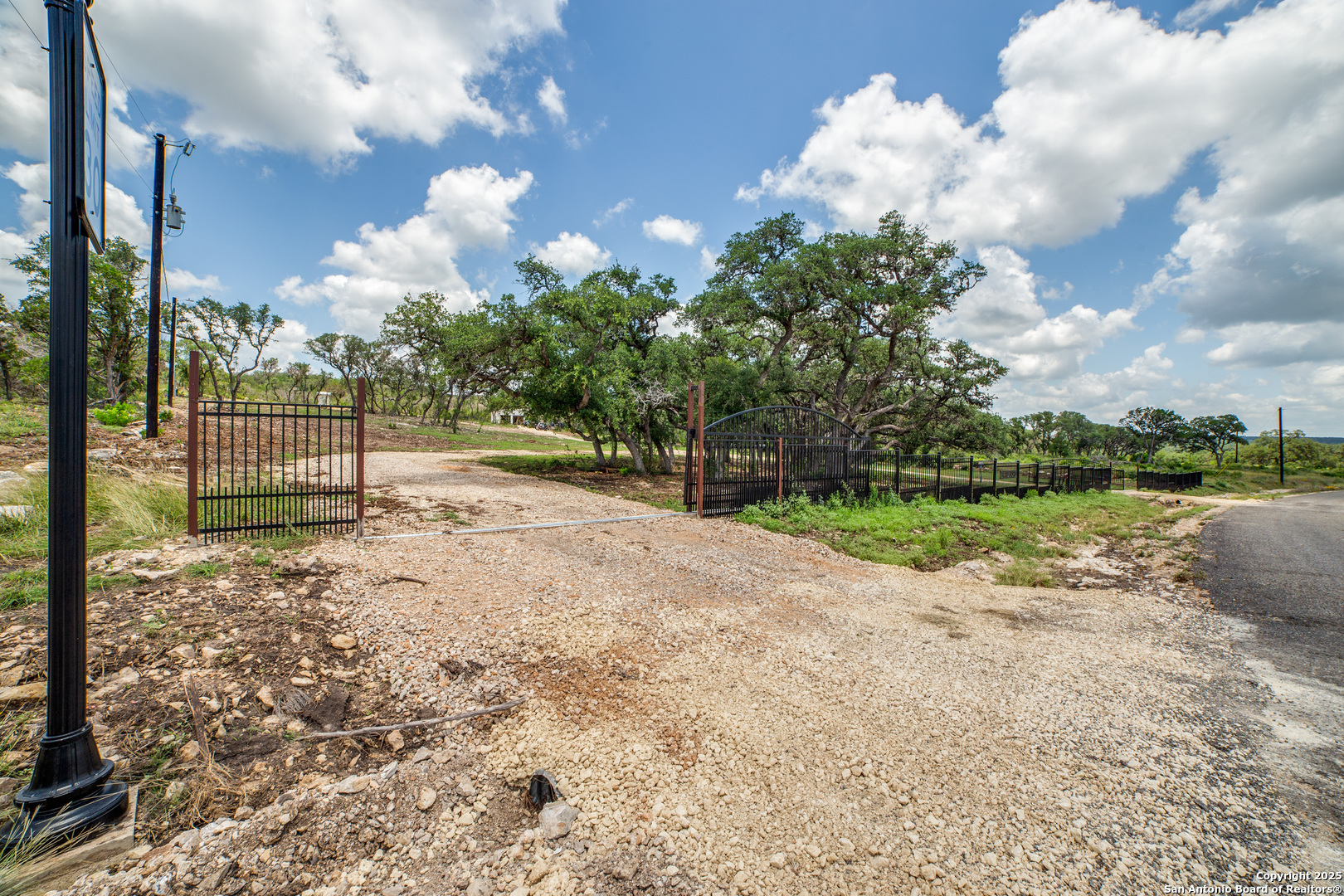 174 Crescent Ridge