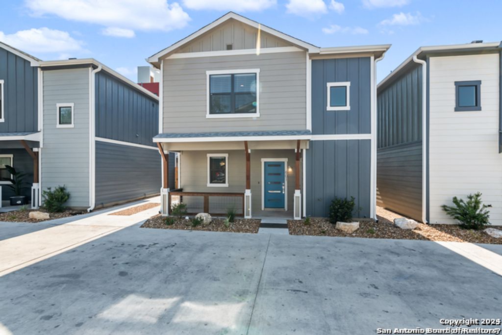 Photo of 211 UTAH ST 601 #601, San Antonio, TX 78210 (MLS # 1938325)