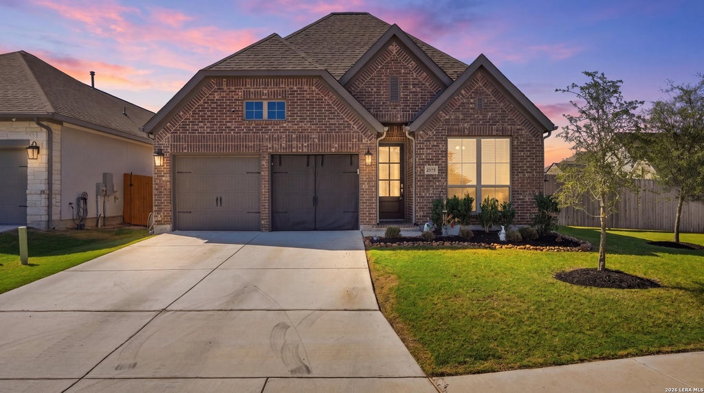 Photo of 2037 Creekview, Seguin, TX 78155 (MLS # 2016356)