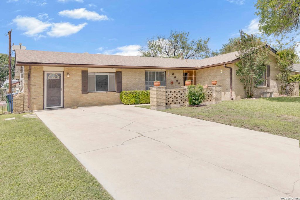 Photo of 5535 Cool Valley St, San Antonio, TX 78242 (MLS # 1973686)