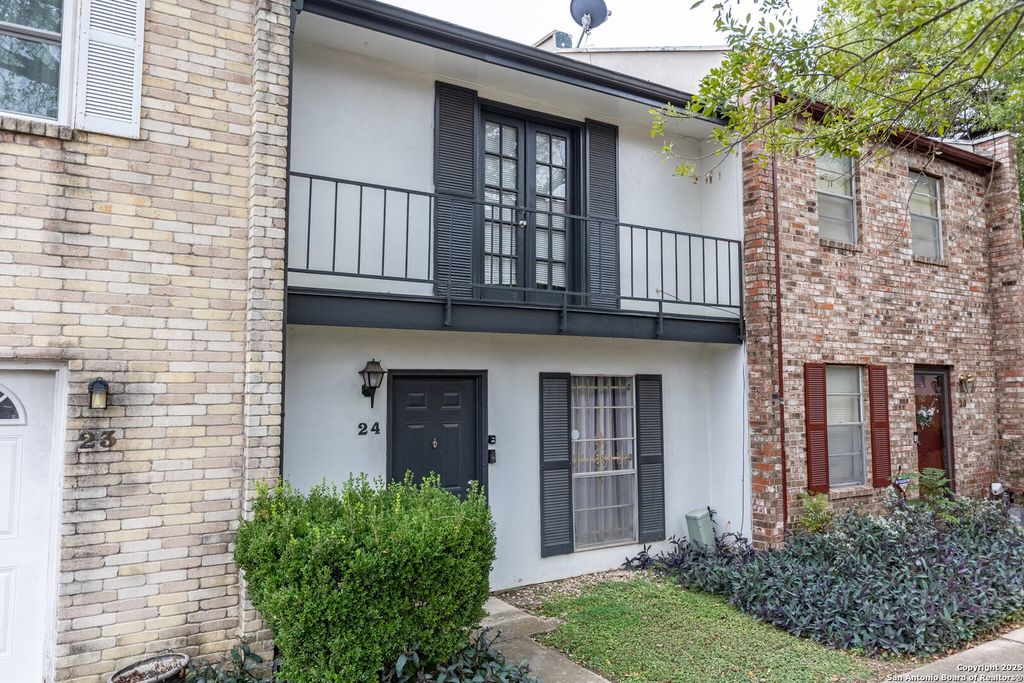 Photo of 6427 Wurzbach APT 24 #APT 24, San Antonio, TX 78240 (MLS # 1926073)