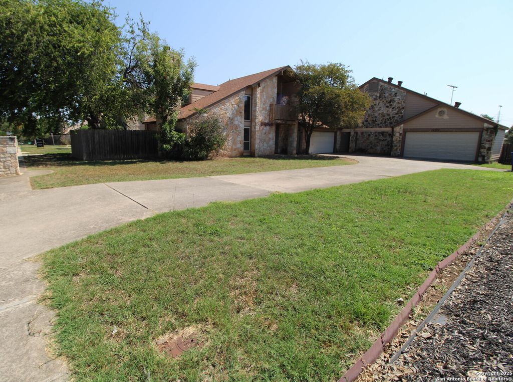 Photo of 14302 Indian Woods, San Antonio, TX 78249 (MLS # 1909523)