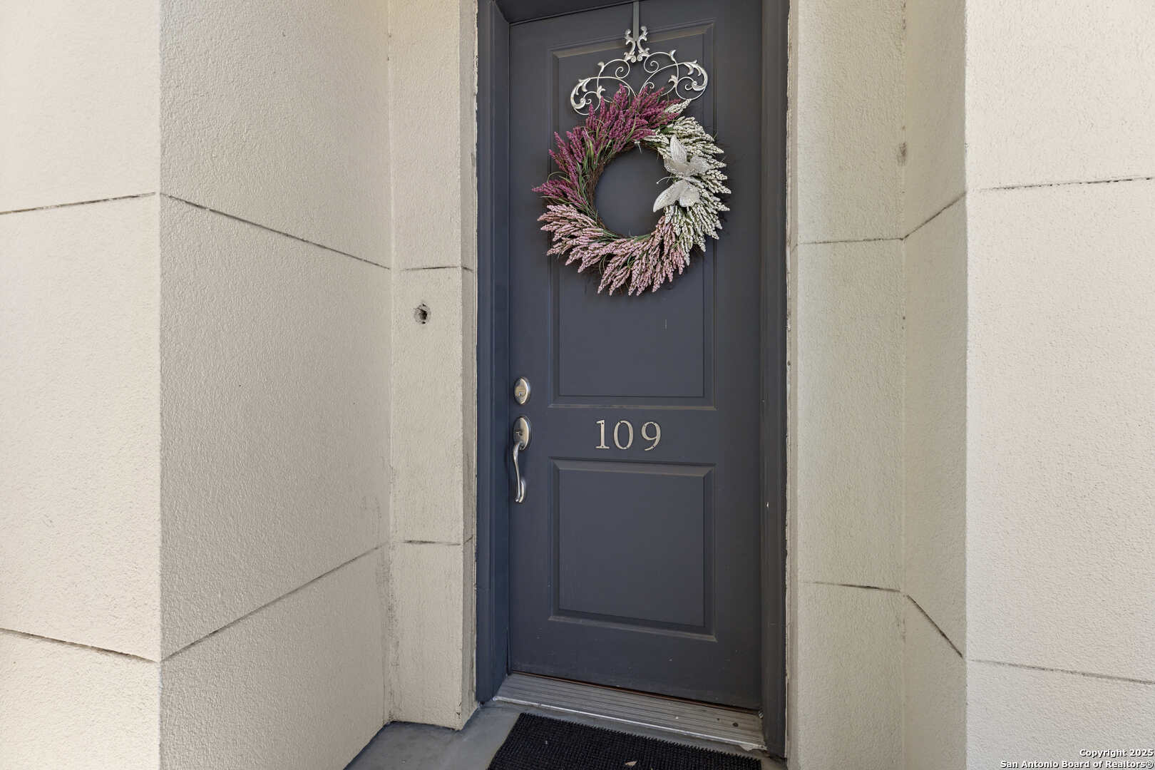 215 Center 109