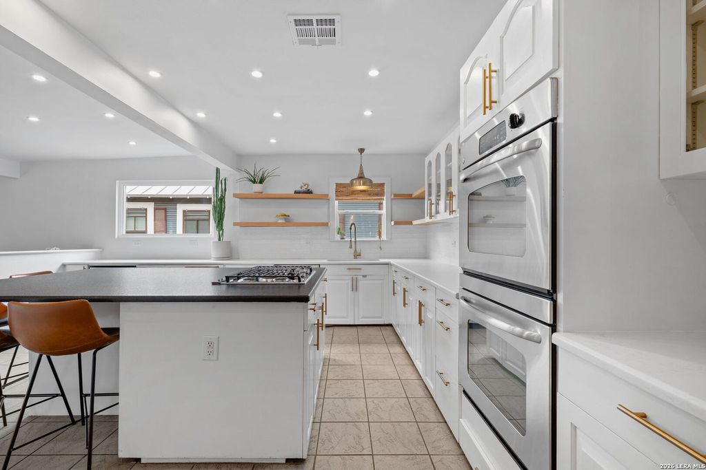 Photo of 220 Argo, Alamo Heights, TX 78209 (MLS # 1943052)