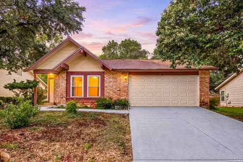Property photo of 9446 Valley Rdg, San Antonio, TX 78250
