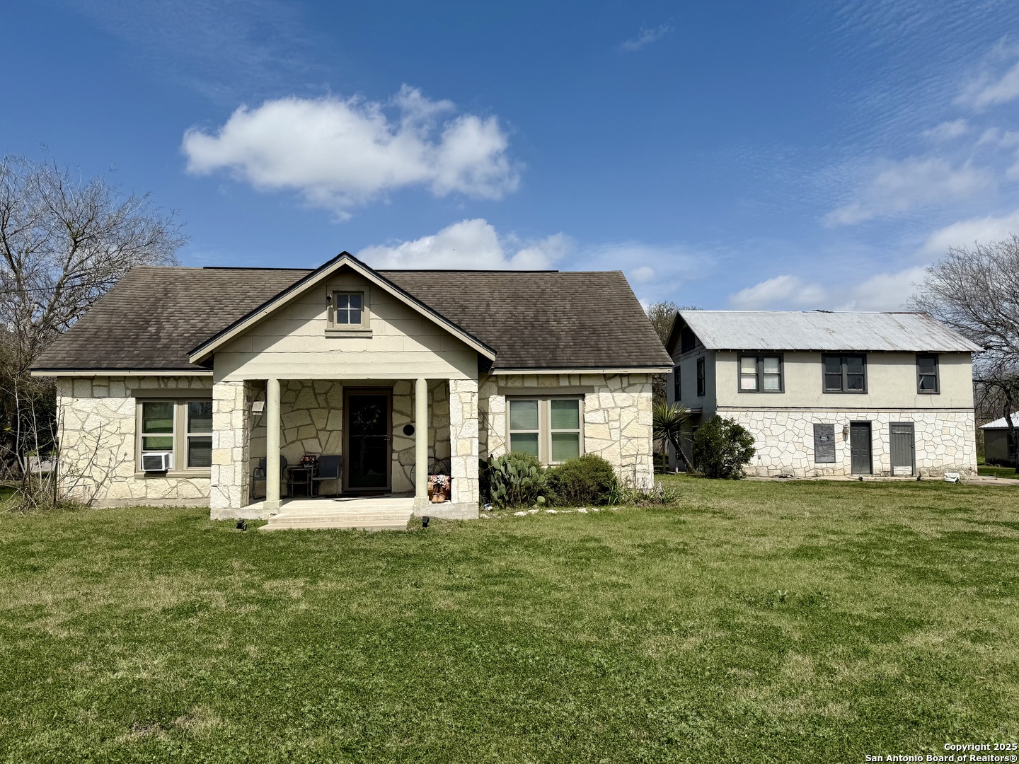 Listing image 4