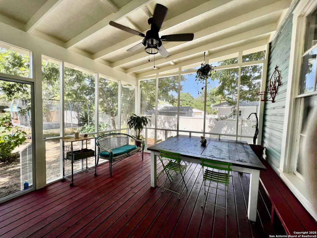 Photo of 529 Mason St, San Antonio, TX 78208 (MLS # 1929081)