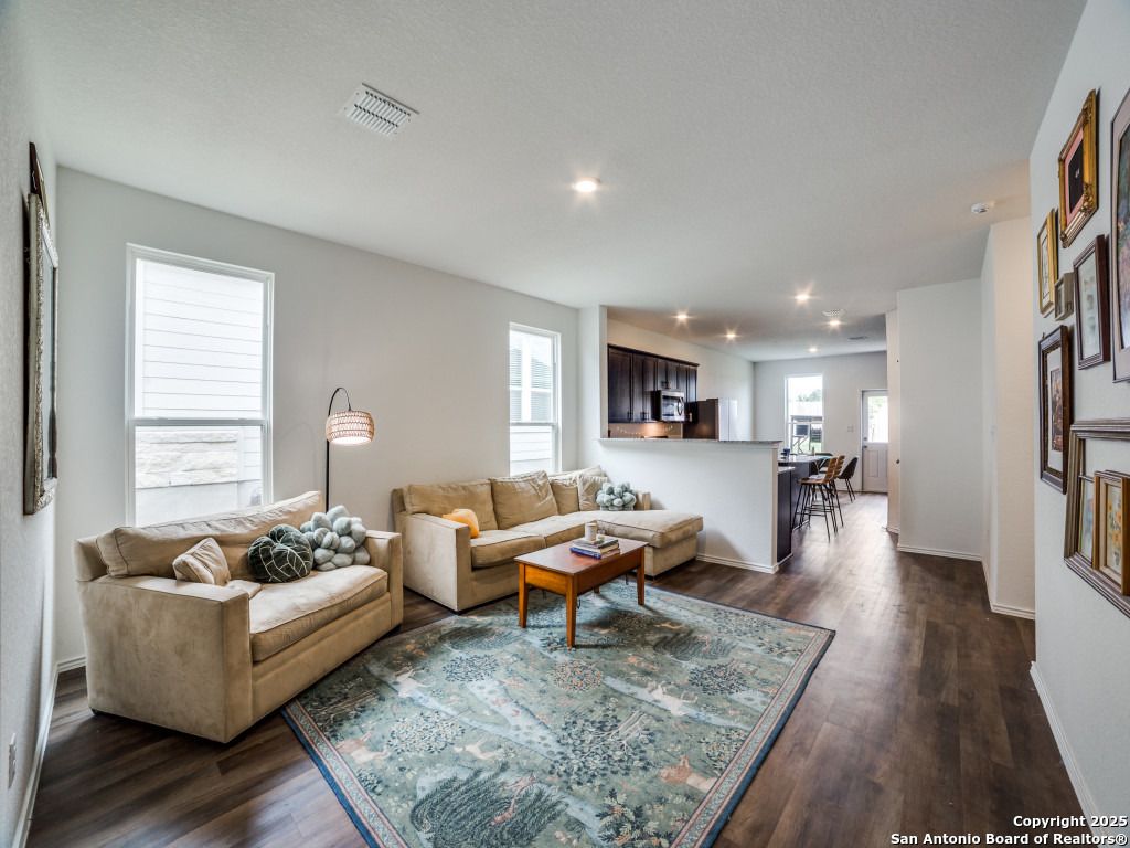 Photo of 177 Acorn, Boerne, TX 78006 (MLS # 1941636)