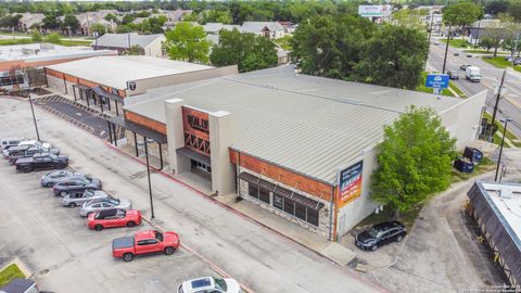Mixed Use in Tomball TX 1222 Main St.jpg