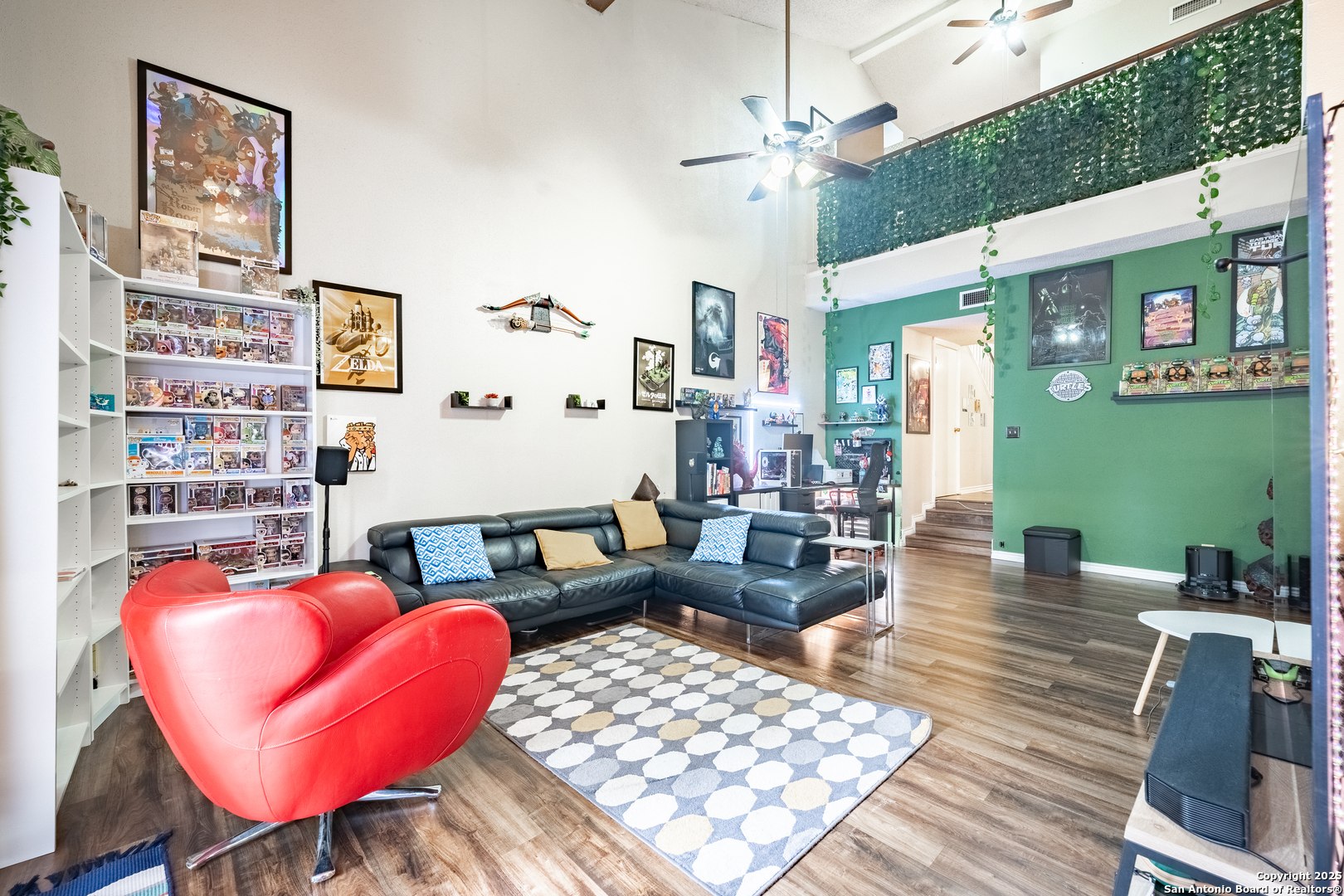 Search 6405 Honey Hill