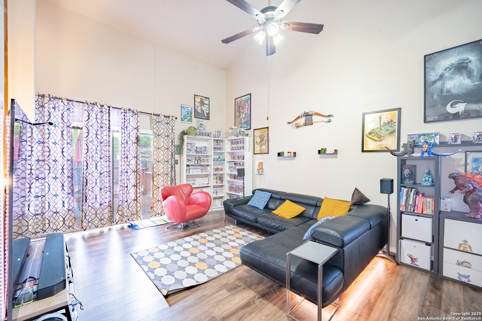 Search 6405 Honey Hill