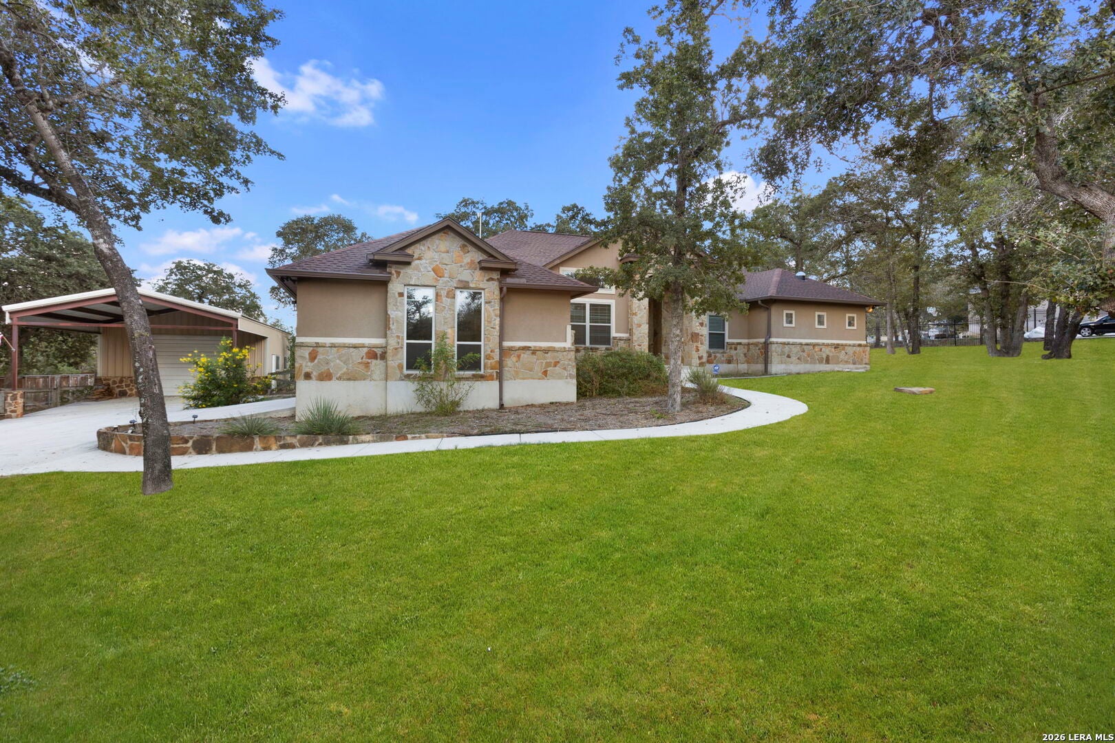 116 Hidden Forest DR