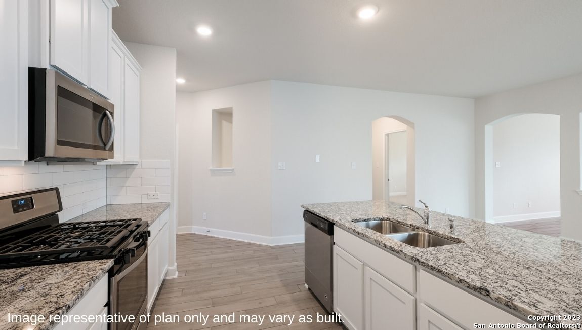 14695 Pearl Flats