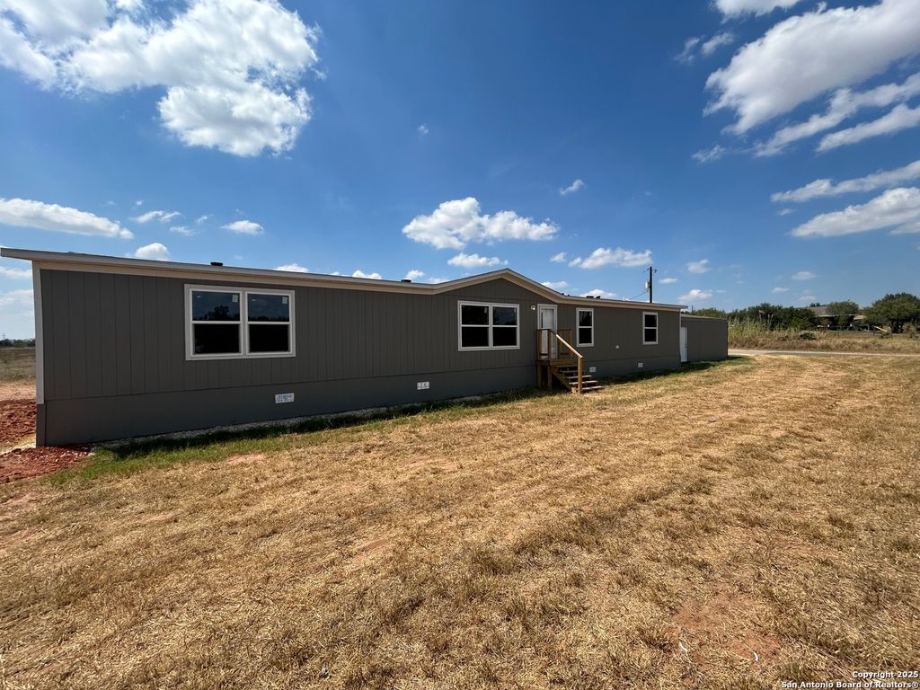 Photo of 1192 County Road 329, Floresville, TX 78114 (MLS # 1861858)