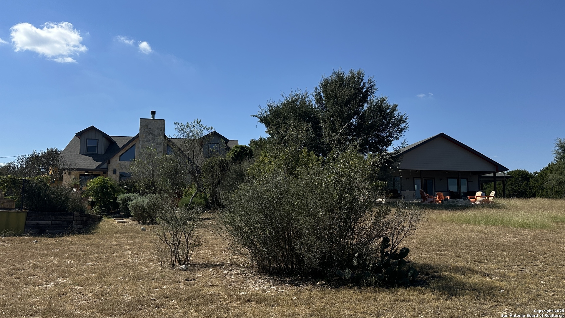 102 River Ridge
