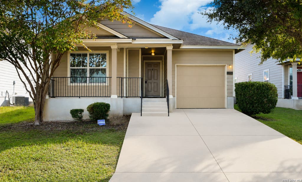 Photo of 11326 Estufa Canyon, San Antonio, TX 78245 (MLS # 1932609)