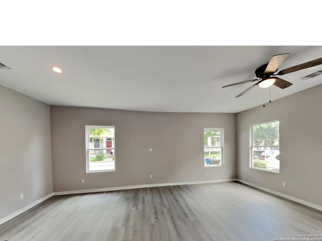 Photo of 138 HESS ST, San Antonio, TX 78212 (MLS # 1926536)