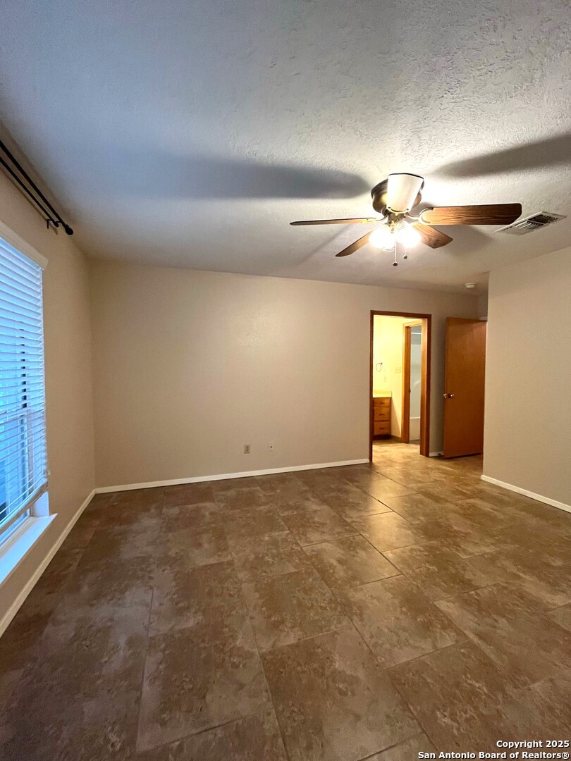 New Braunfels, Texas 78130, United States, 3 Bedrooms Bedrooms, ,2 BathroomsBathrooms,Residential,Active,211868