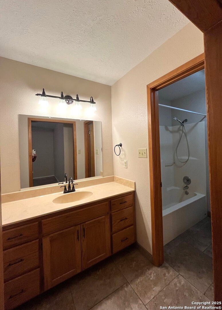 New Braunfels, Texas 78130, United States, 3 Bedrooms Bedrooms, ,2 BathroomsBathrooms,Residential,Active,211868