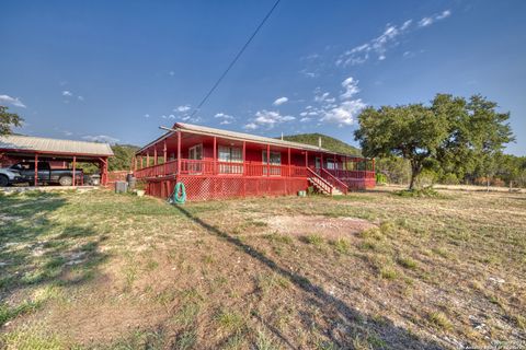 A home in Rio Frio