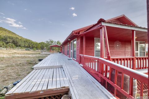 A home in Rio Frio