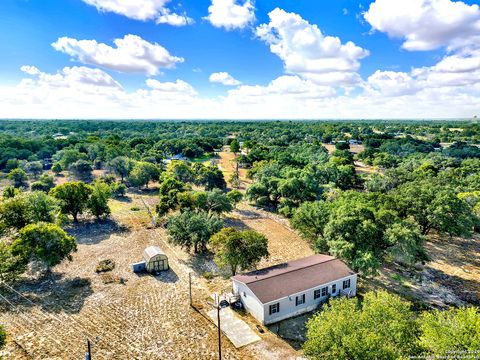 A home in Floresville